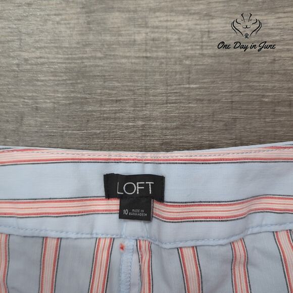 Loft Ruffle Front Shorts Size 10 - Picture 2 of 7